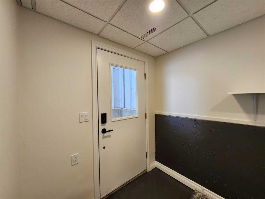 1318 Newcastle Trail, Drumheller, AB - Indoor Photo Showing Other Room