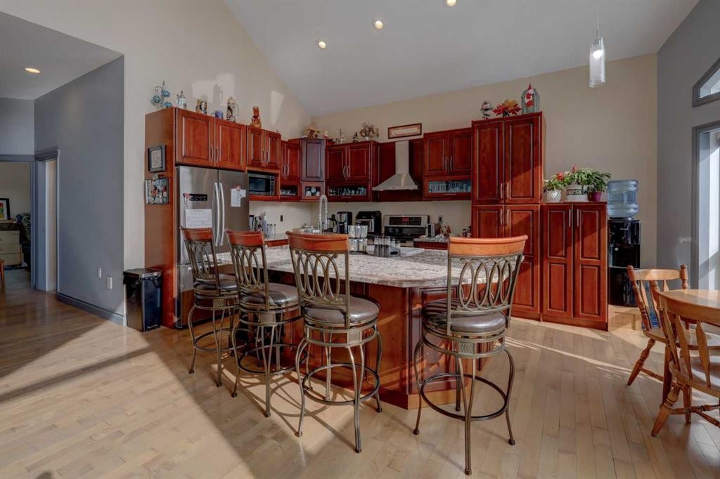 336 Mabbott Road, Drumheller, AB - Indoor Photo Showing Dining Room