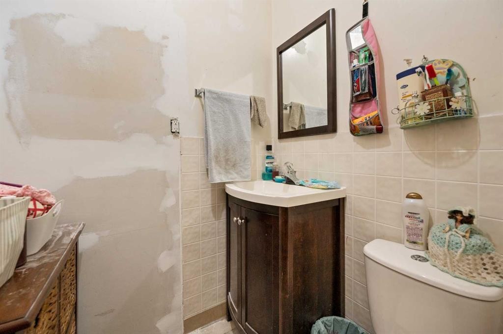 Range Road 62, Rural Mountain View County, AB - Indoor Photo Showing Bathroom