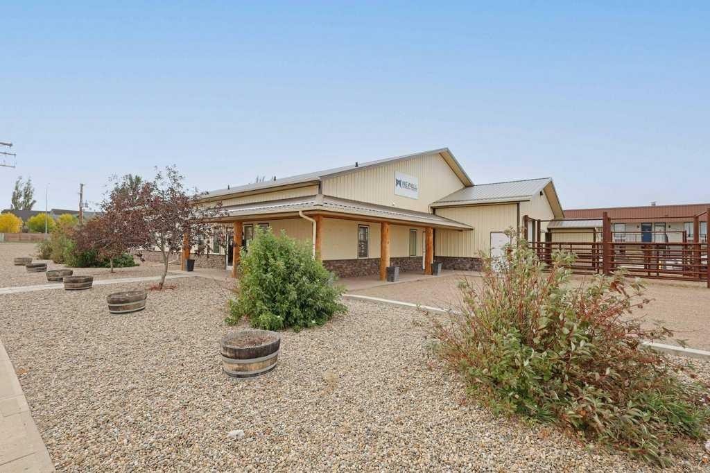 50 Upland Boulevard West, Brooks, AB