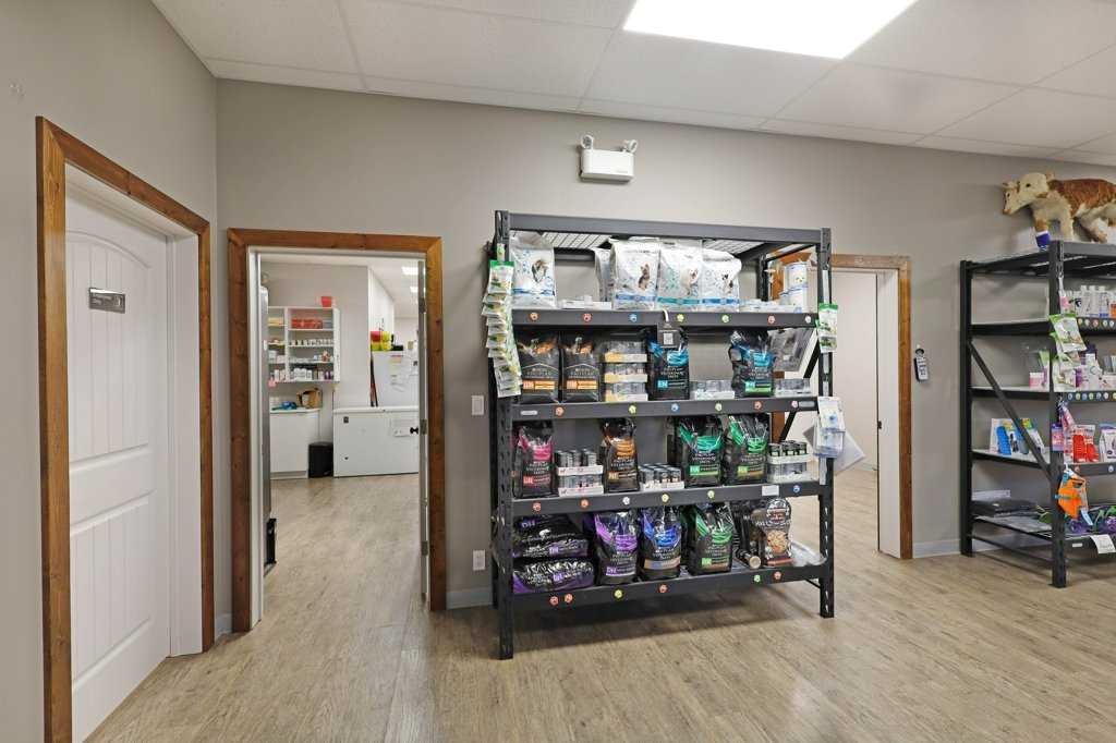 50 Upland Boulevard West, Brooks, AB