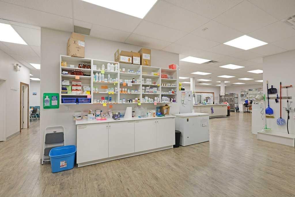 50 Upland Boulevard West, Brooks, AB