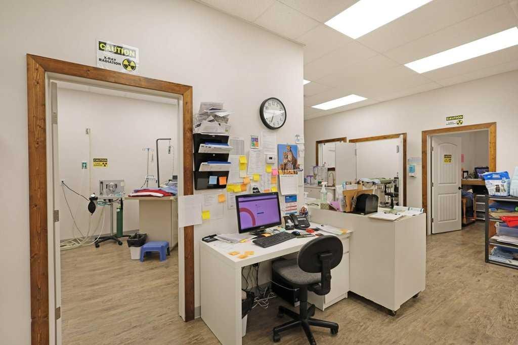 50 Upland Boulevard West, Brooks, AB