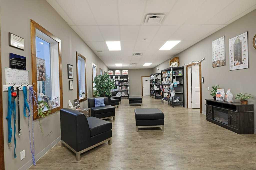 50 Upland Boulevard West, Brooks, AB