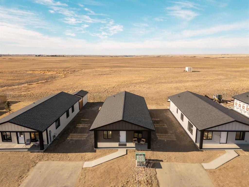 7038 48 Street, Taber, AB - Outdoor