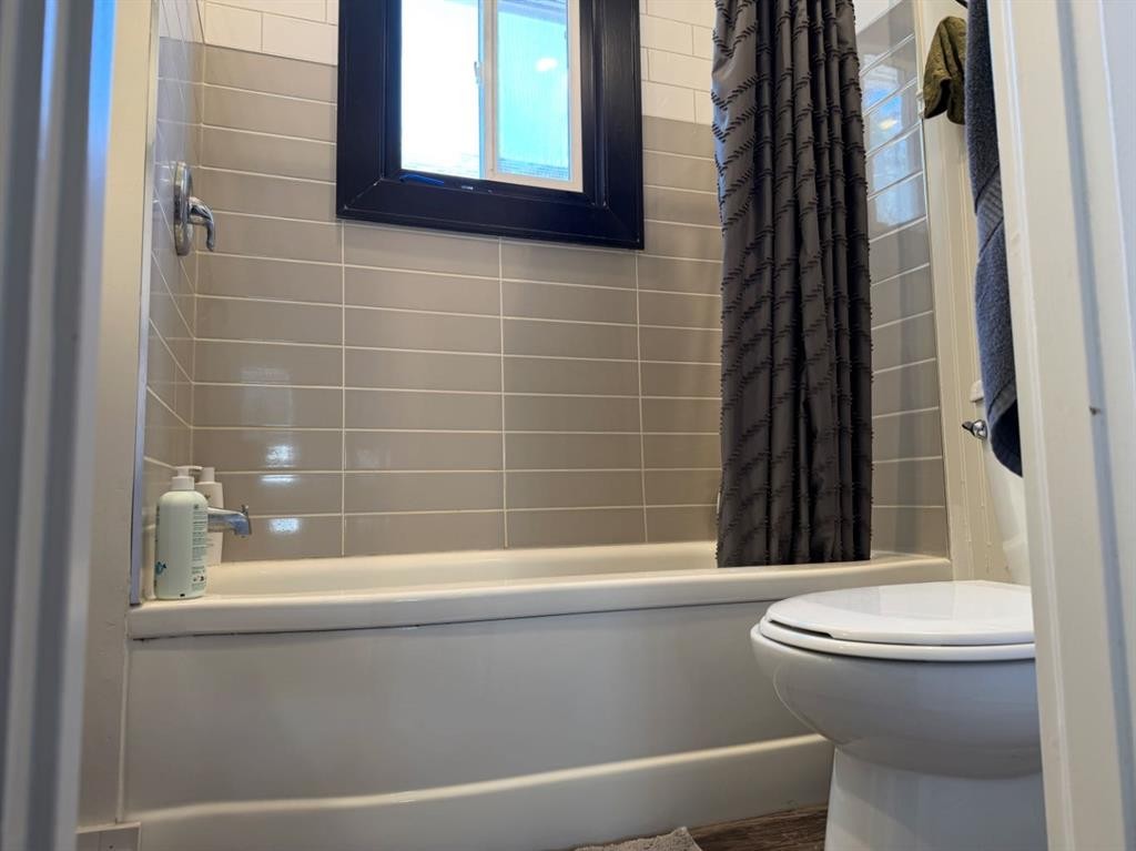 541 3 Avenue West, Drumheller, AB