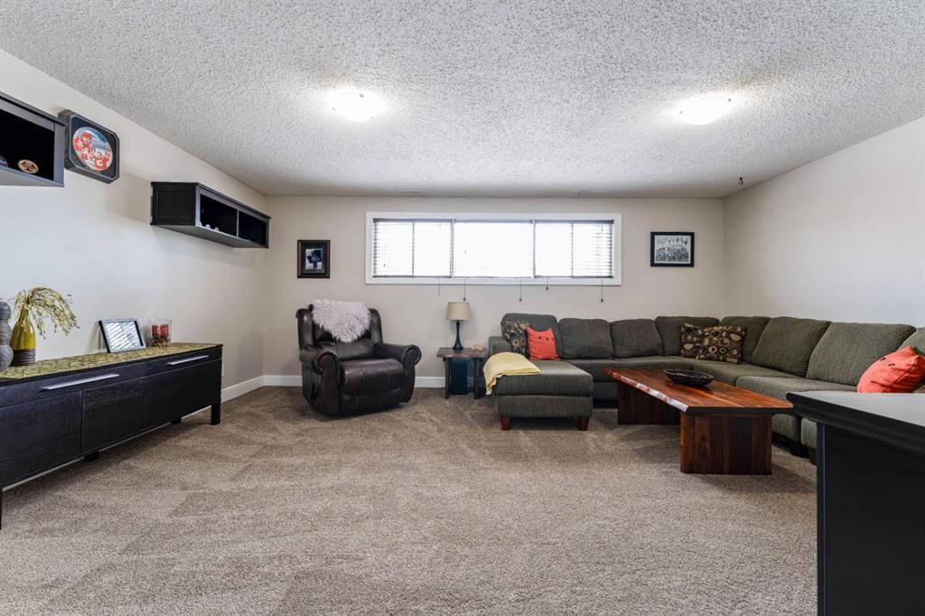 248 5 Street, Drumheller, AB