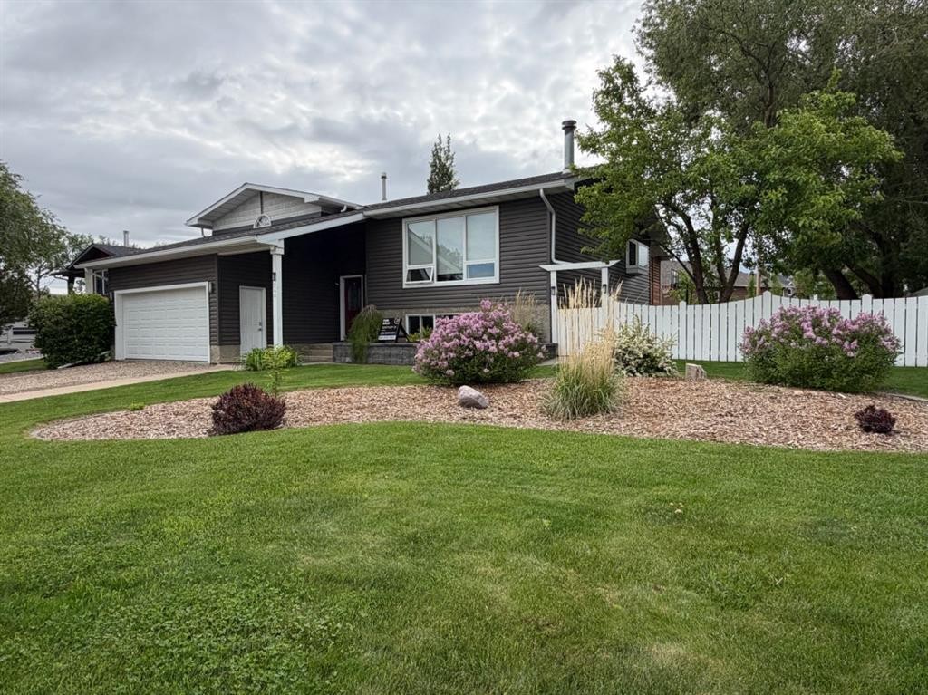 248 5 Street, Drumheller, AB