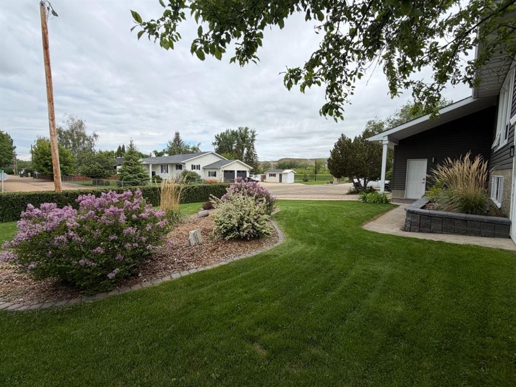 248 5 Street, Drumheller, AB