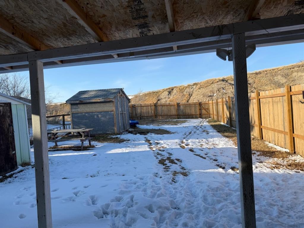 302 7 Avenue Sw, Drumheller, AB - Outdoor