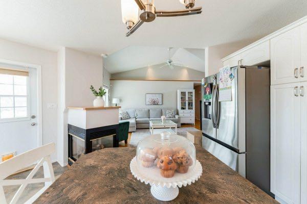 85 Michichi Drive, Drumheller, AB - Indoor With Fireplace