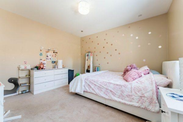 85 Michichi Drive, Drumheller, AB - Indoor Photo Showing Bedroom