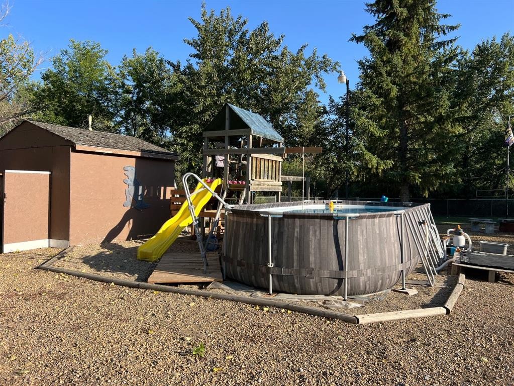 85 Michichi Drive, Drumheller, AB - Outdoor