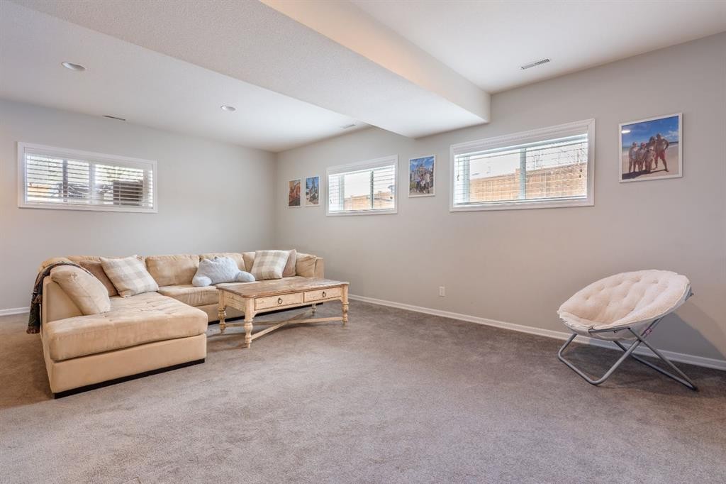 651 Greene Close, Drumheller, AB - Indoor