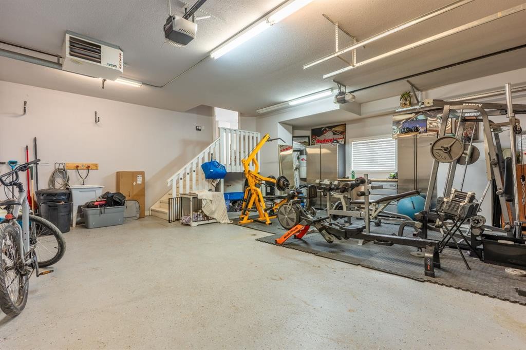 651 Greene Close, Drumheller, AB - Indoor Photo Showing Other Room