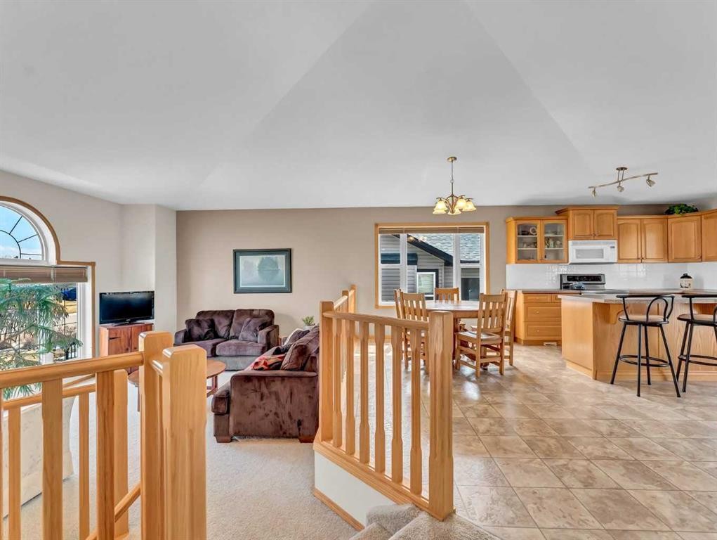 99 Greystone Close, Brooks, AB - Indoor