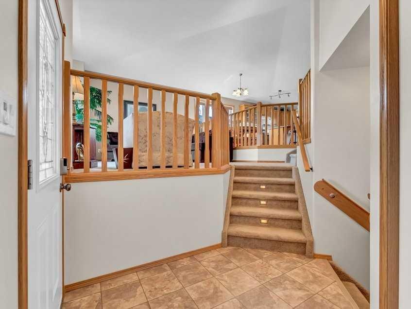 99 Greystone Close, Brooks, AB - Indoor Photo Showing Other Room