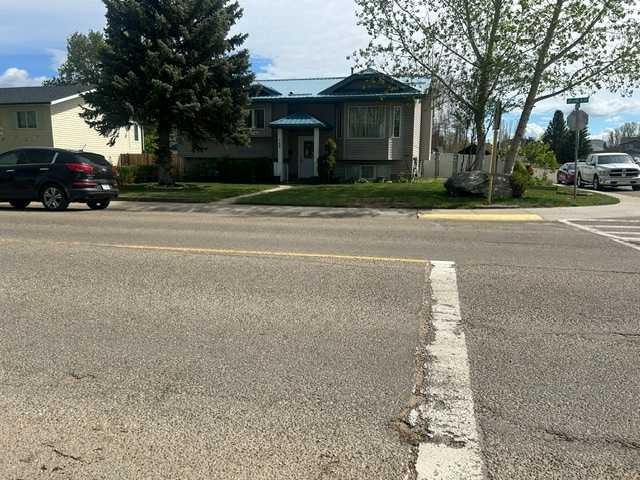 144 Upland Boulevard West, Brooks, AB - Outdoor