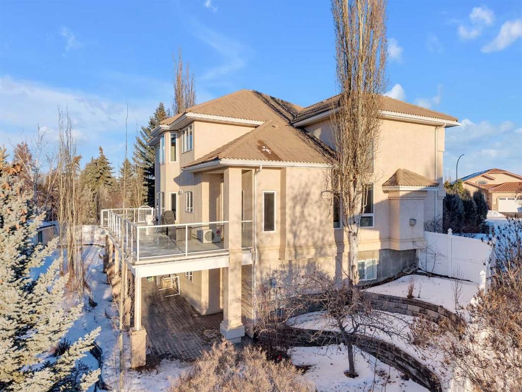 25 Ashmore Close, Red Deer, AB - Outdoor