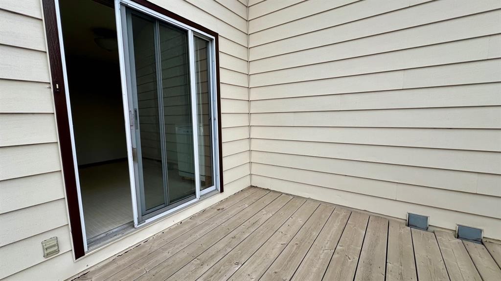 177 Shacker Cres, Hanna, AB - Outdoor With Deck Patio Veranda With Exterior