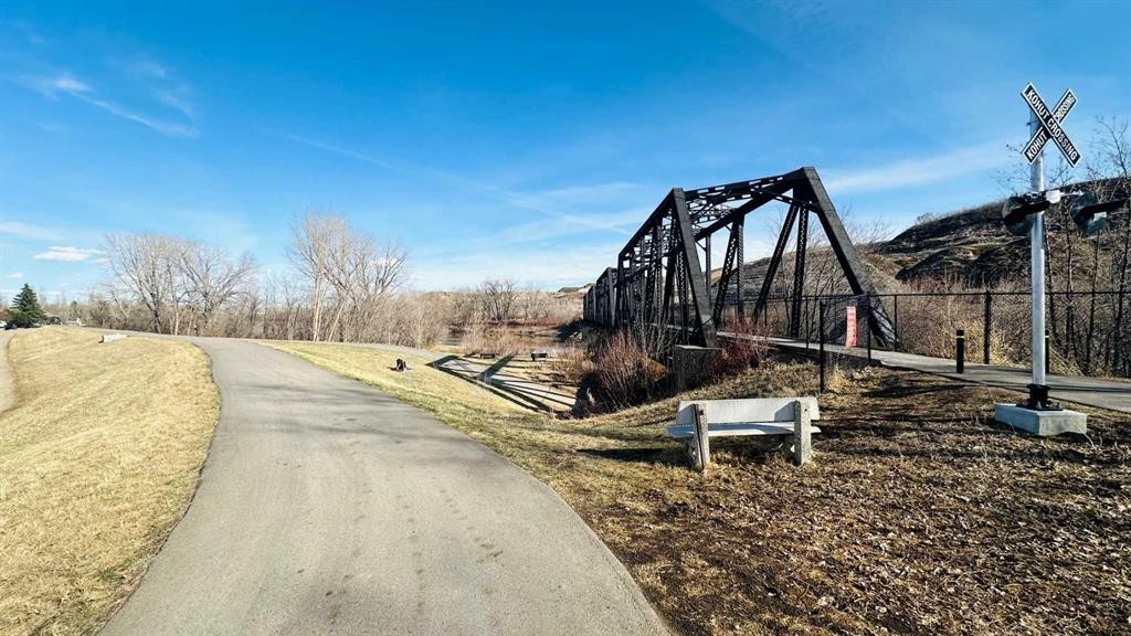 103 24 Street Nw, Drumheller, AB