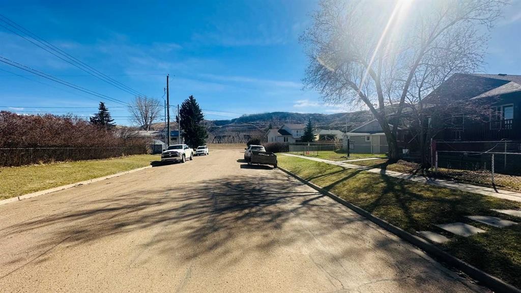103 24 Street Nw, Drumheller, AB