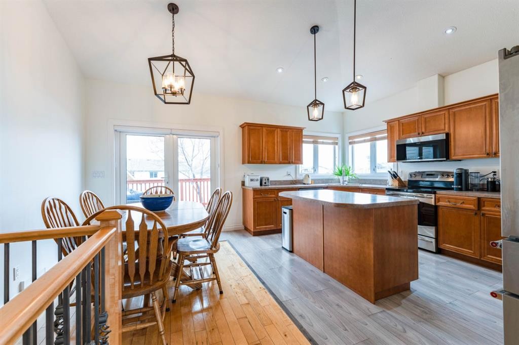 1258 1 Avenue Nw, Drumheller, AB - Indoor