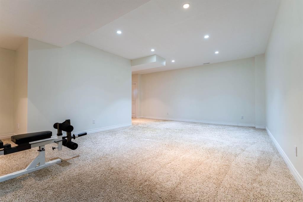 1258 1 Avenue Nw, Drumheller, AB - Indoor Photo Showing Other Room