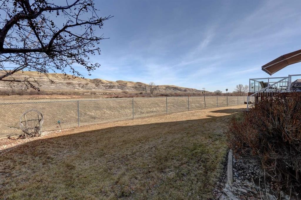 26 Willow Point, Drumheller, AB - Outdoor With View