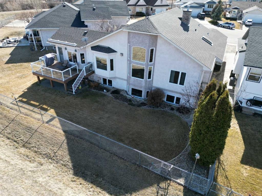 26 Willow Point, Drumheller, AB - Outdoor