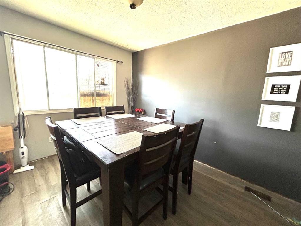 161 Ingram Park Drive East, Brooks, AB - Indoor Photo Showing Dining Room