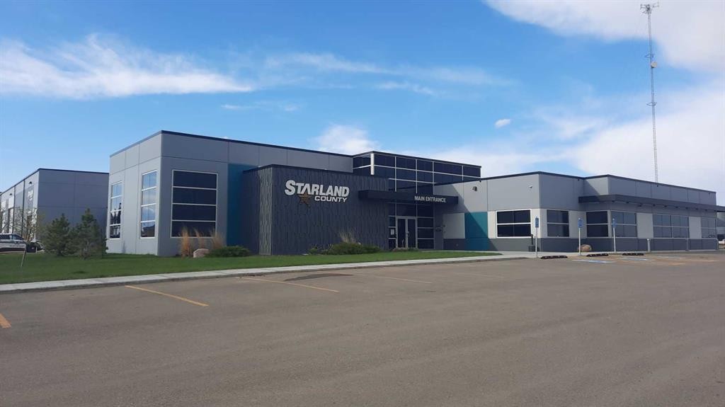 112 Railway Avenue South, Morrin, AB