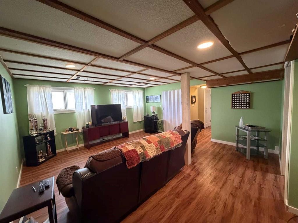 3917 52 Street, Taber, AB - Indoor