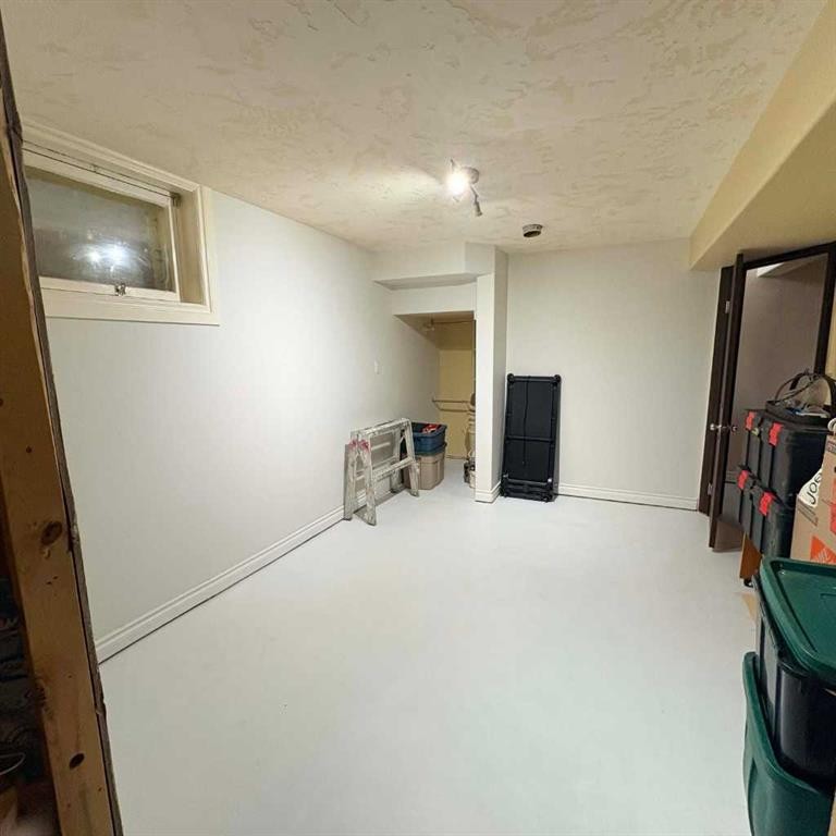 5132 49 Avenue, Onoway, AB - Indoor