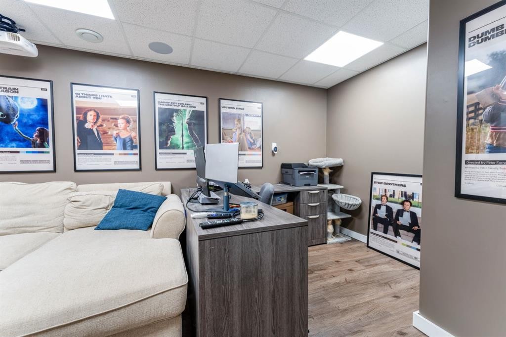 115 9 Street, Drumheller, AB - Indoor