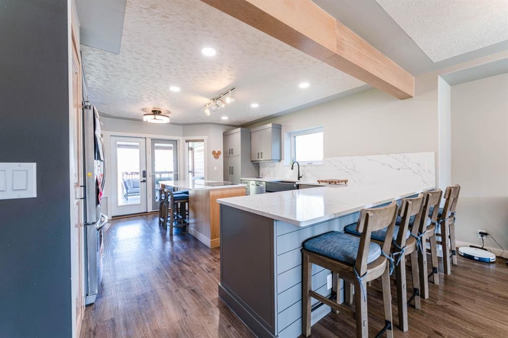 115 9 Street, Drumheller, AB - Indoor