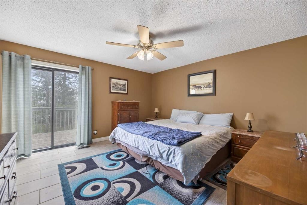 Highway 791, Rural Mountain View County, AB - Indoor Photo Showing Bedroom