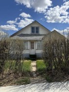 113 5 Avenue EASTHanna, AB T0J 1P0