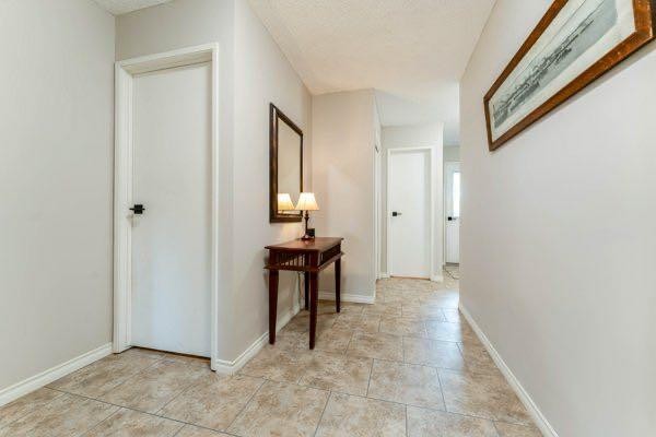 463 3 Avenue, Drumheller, AB - Indoor Photo Showing Other Room