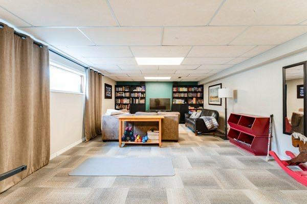 463 3 Avenue, Drumheller, AB - Indoor Photo Showing Basement