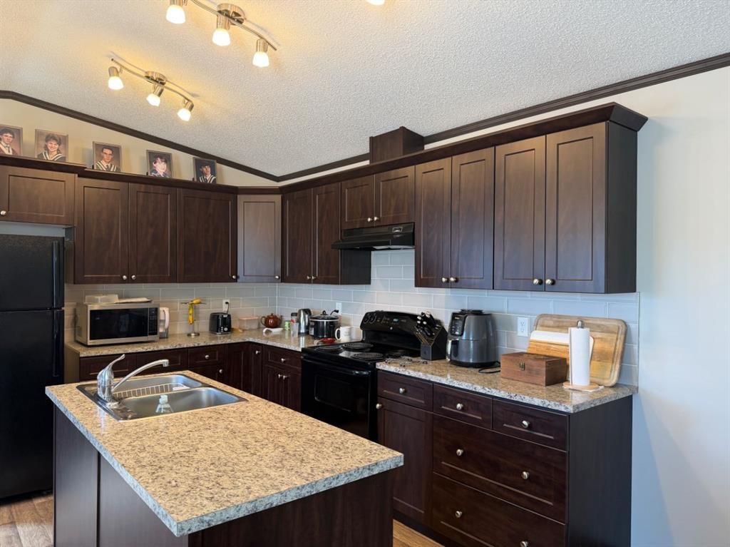 84 Greenwood Villa, Drumheller, AB