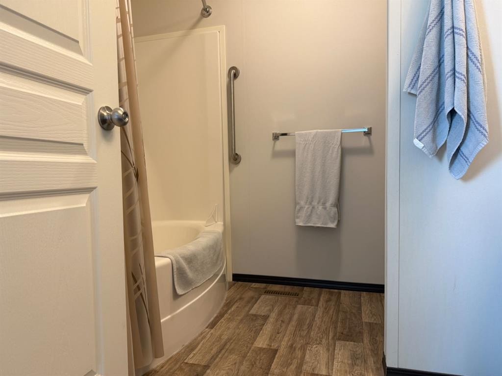 84 Greenwood Villa, Drumheller, AB