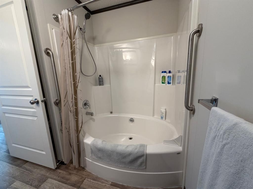 84 Greenwood Villa, Drumheller, AB