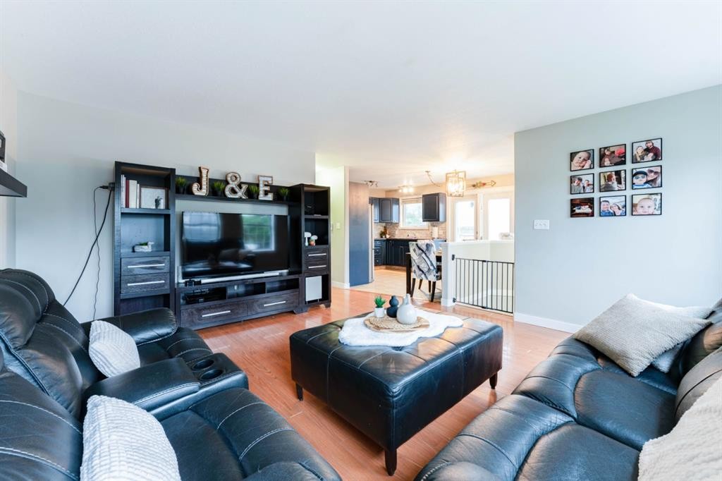 685 3 Avenue West, Drumheller, AB