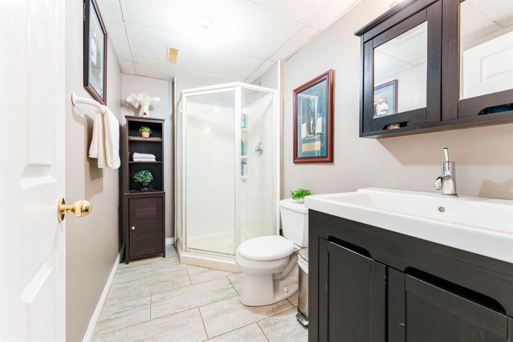 685 3 Avenue West, Drumheller, AB