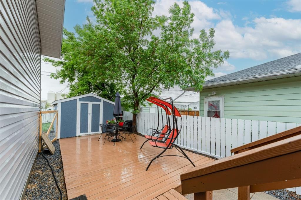 685 3 Avenue West, Drumheller, AB