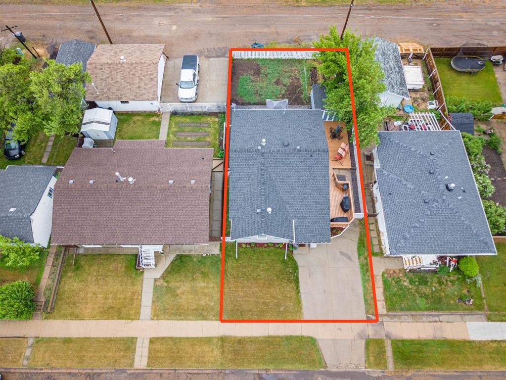 685 3 Avenue West, Drumheller, AB
