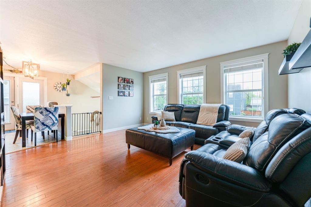 685 3 Avenue West, Drumheller, AB