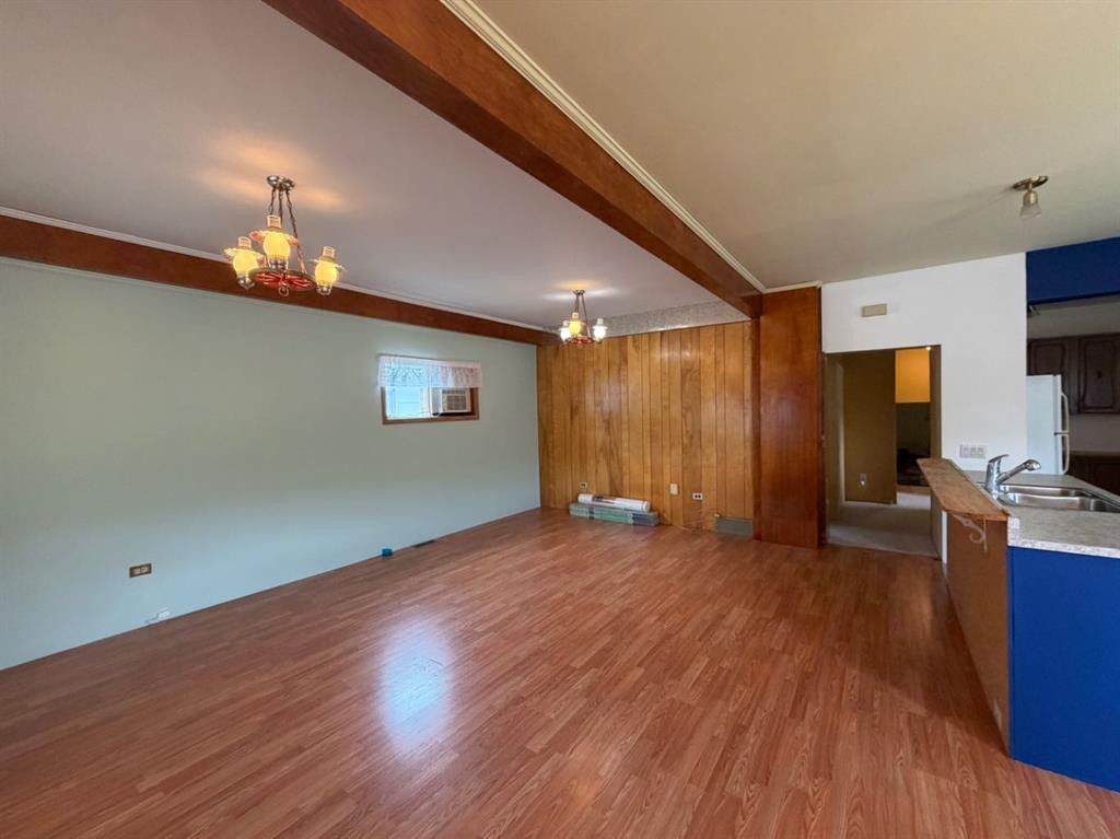 510 Bruce Avenue, Carbon, AB - Indoor