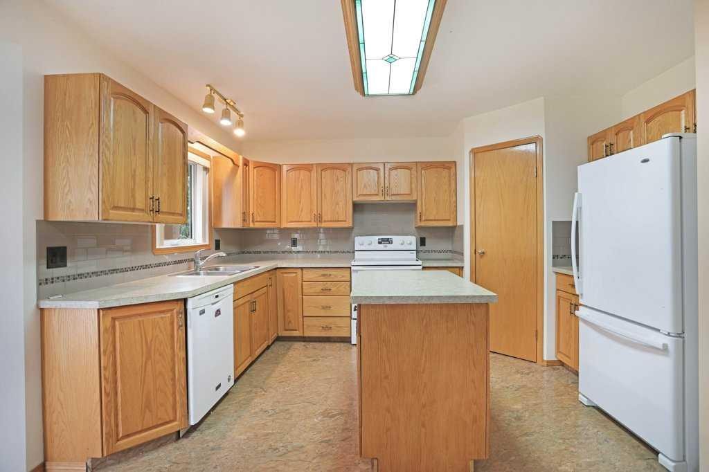 52 White Pelican Way, Lake Newell Resort, AB